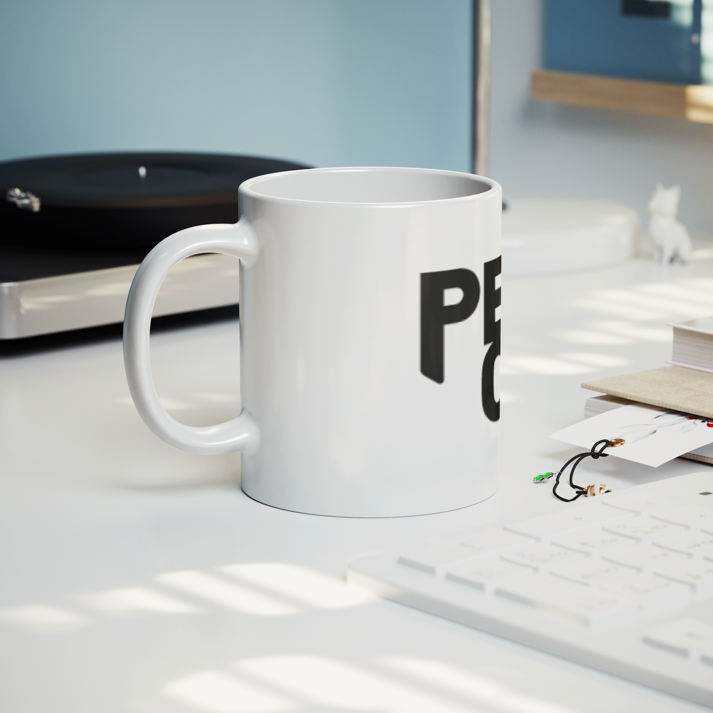 Taza_-_Penta_Cromo_Lifestyle_Record_Player_Mockup.png
