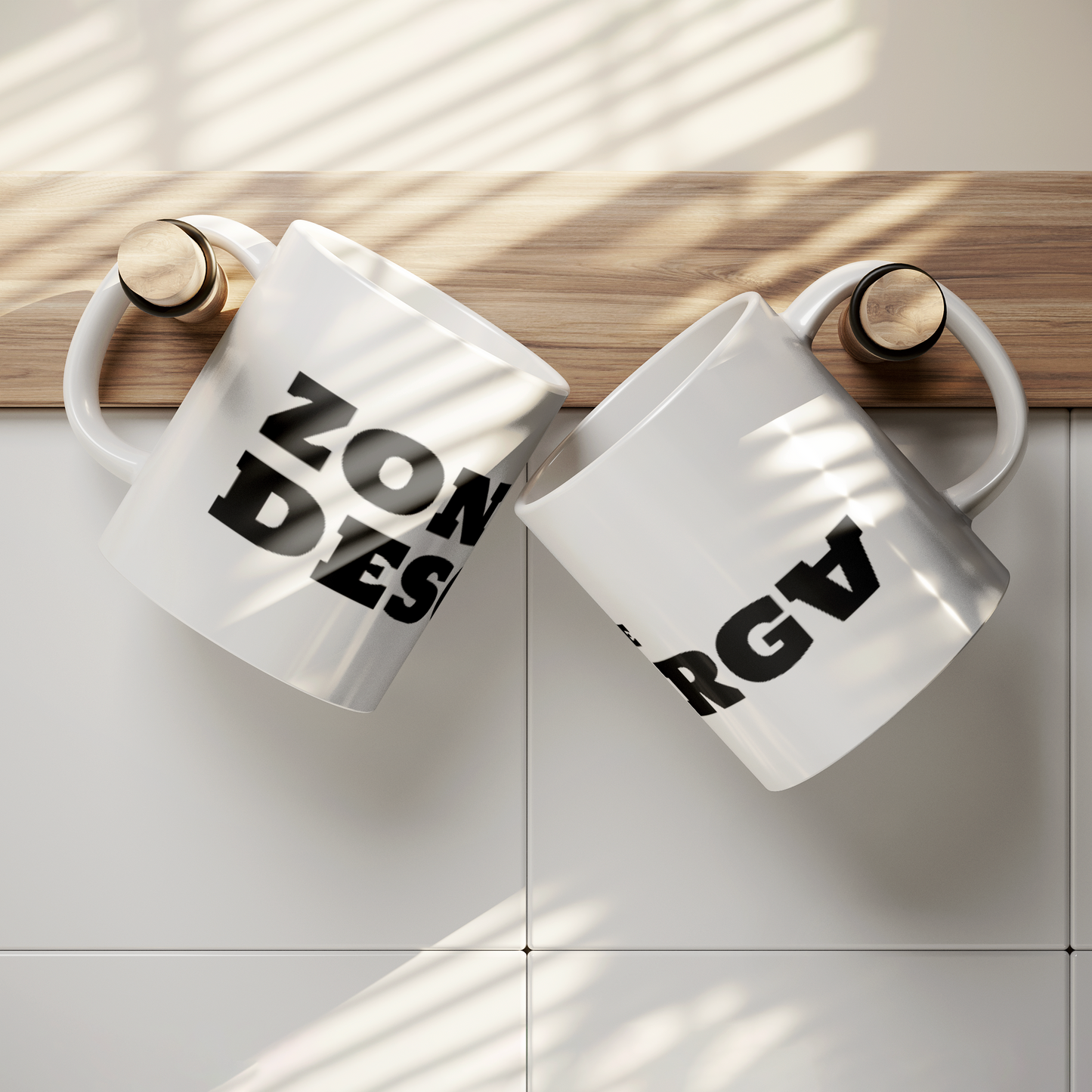 Taza_-_Zona_de_Descarga_Lifestyle_Hanging_Mockup.png