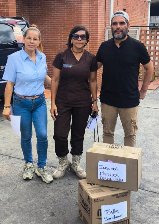 Entrega de insumos médicos al Hospital Pérez de León 2